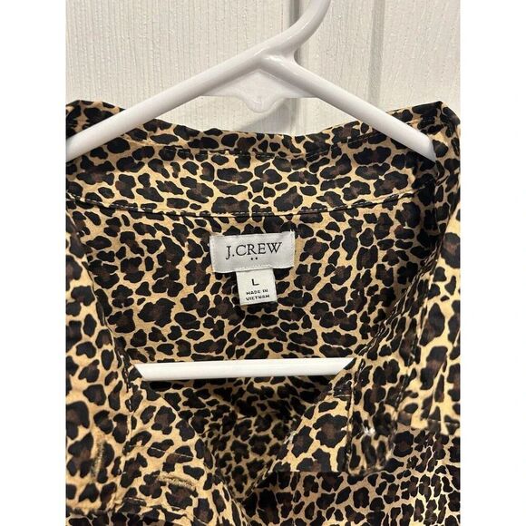 J. Crew Factory Women’s Button Down Cotton Poplin Shirt Leopard Print Size Large - Picture 3 of 6